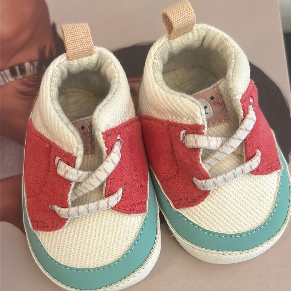 NWOT Carter's Newborn Sneakers for Kids